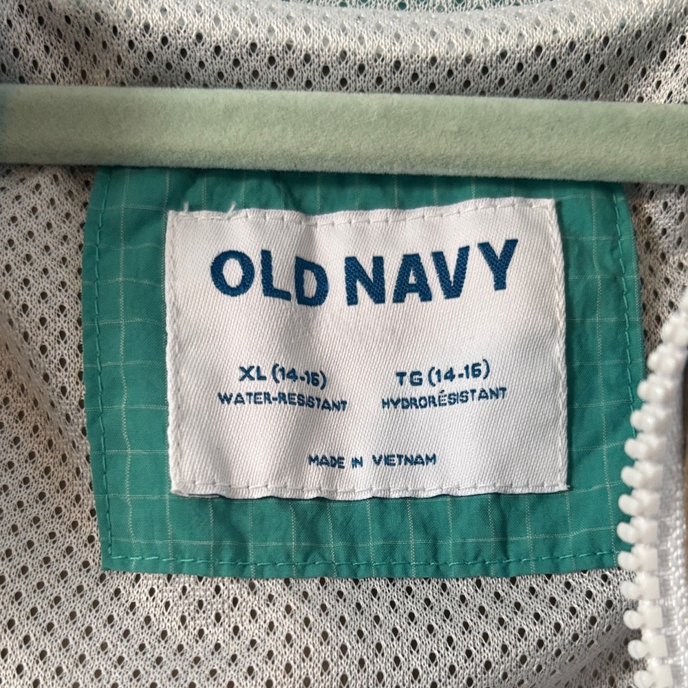 Old Navy Water-Resistant Jacket - Picture 2 of 5